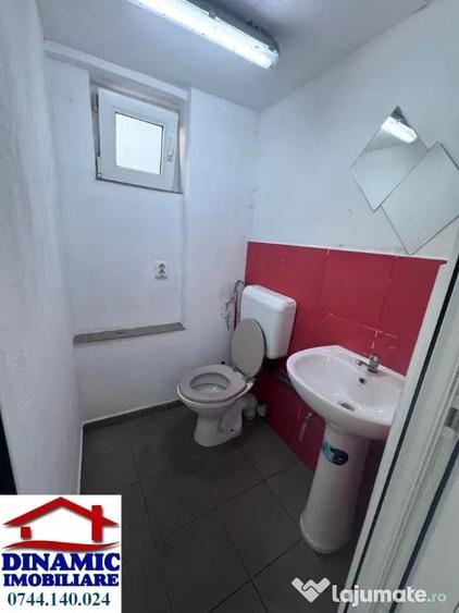 Spațiu comercial, de 30 mp, în Central