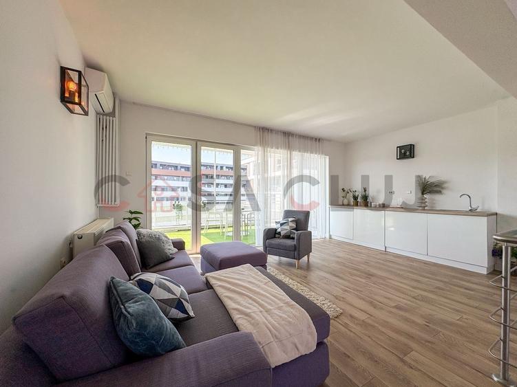 Penthouse cu 5 camere semidecomandat, mobilat în Bună Ziua