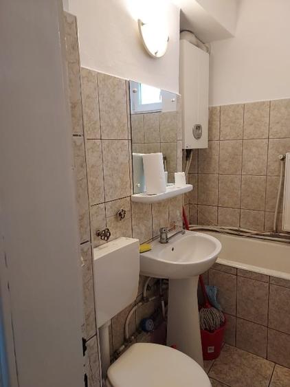 Apartament cu 2 camere decomandat, mobilat în Decebal