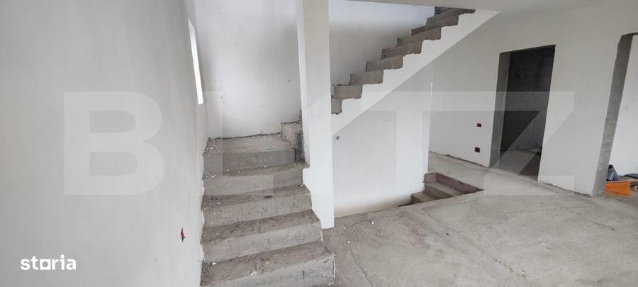 Casă cu 4 camere cu Teren 1000 Mp în Dumbrava