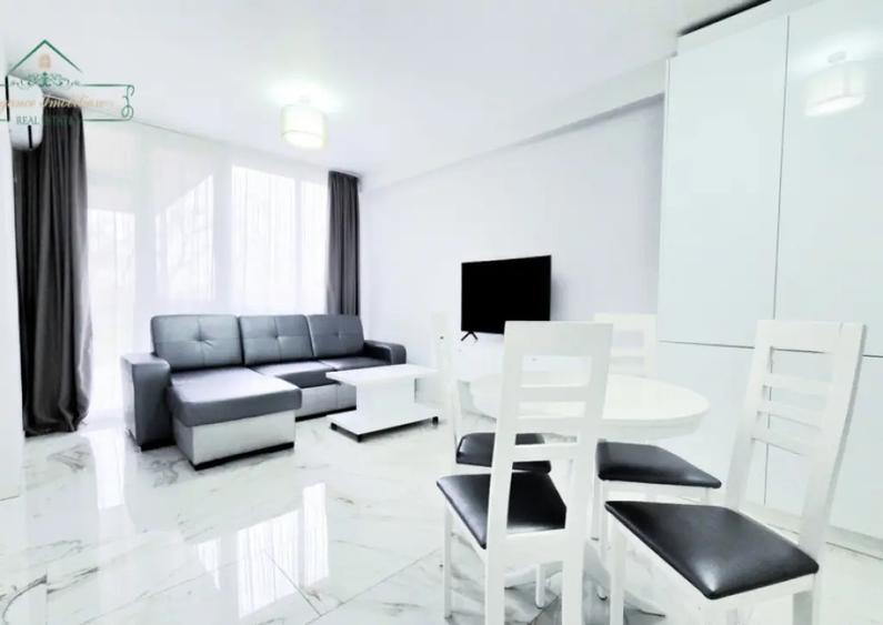 Apartament cu 2 camere semidecomandat, mobilat în Micălaca