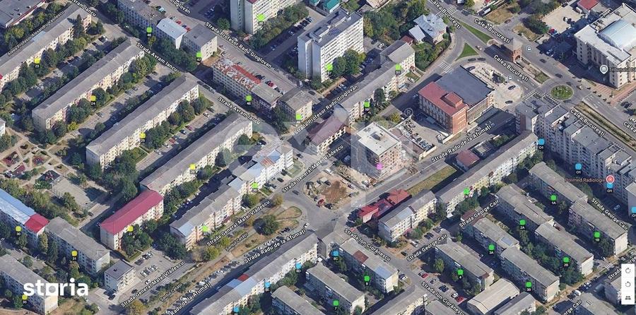 Apartament cu 3 camere decomandat, mobilat în Micro 11