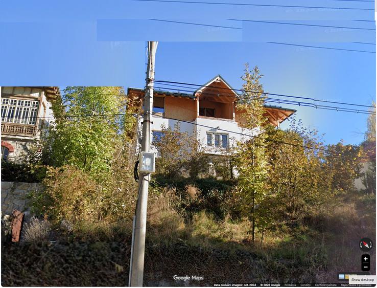 Casă individuală cu 8 camere cu Teren 700 Mp în Castelul Peleș