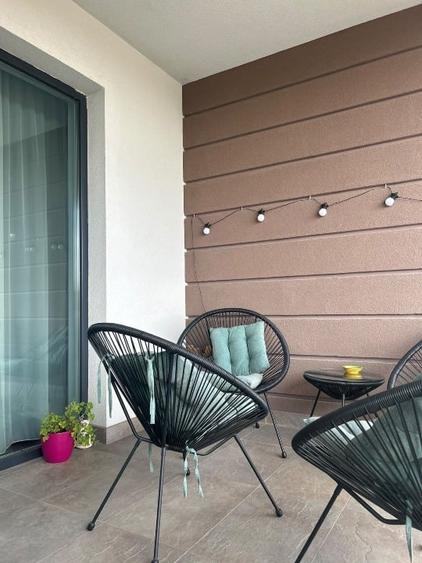 Apartament cu 2 camere semidecomandat, mobilat în Dumbrăvița