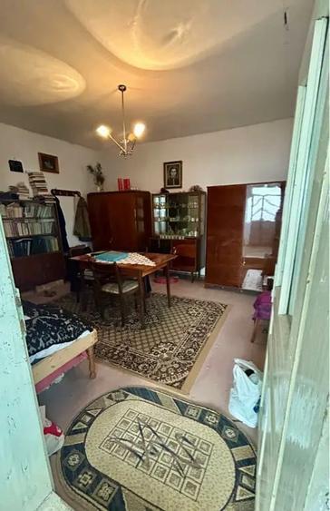 Casă cu 3 camere în Coman