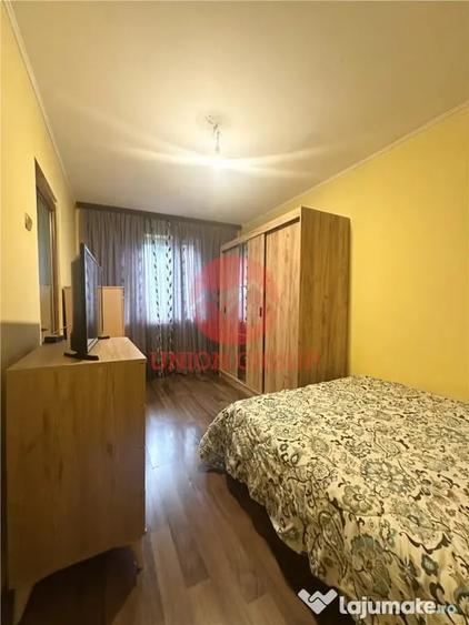 Apartament cu 2 camere semidecomandat în Casa de Cultură