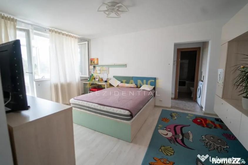 Apartament cu 2 camere semidecomandat în Berceni