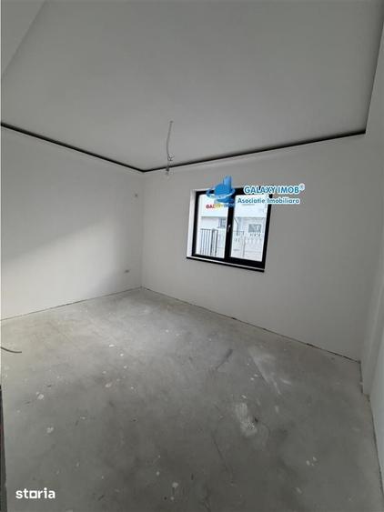 Casă cu 5 camere cu Teren 230 Mp în Central