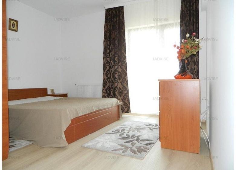 Casă individuală cu 5 camere cu Canalizare în Hărman