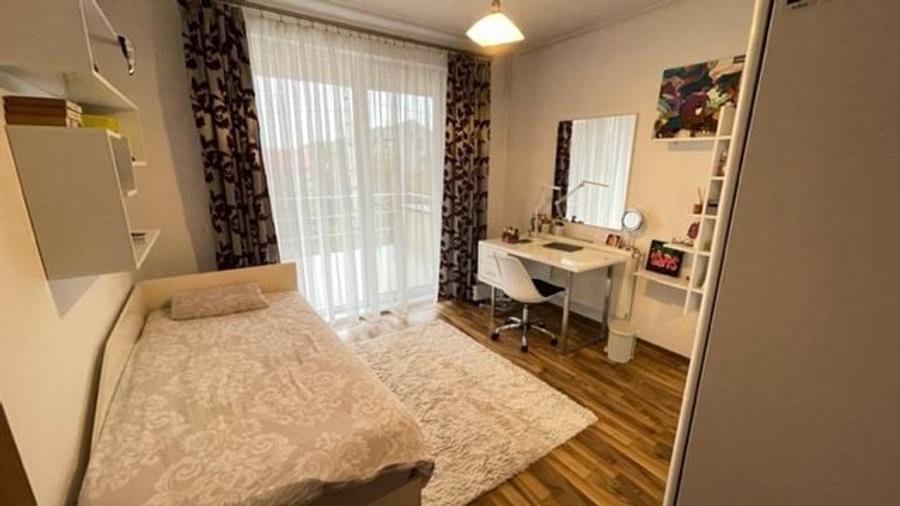 Casă individuală cu 5 camere cu Canalizare în Mehala