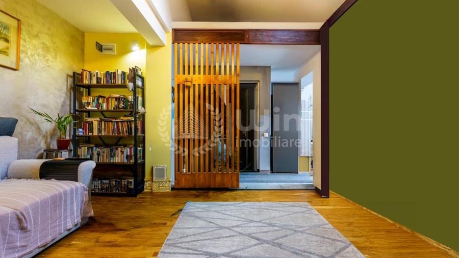 Apartament cu 3 camere semidecomandat, mobilat în Borhanci