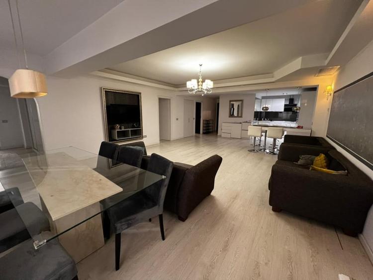 Apartament cu 3 camere decomandat în Șoseaua Nordului