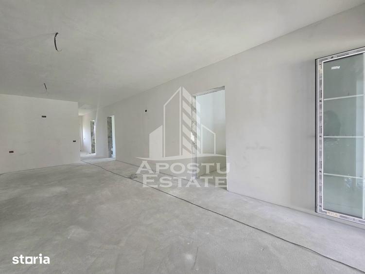 Casă cu 4 camere cu Teren 320 Mp în Șag