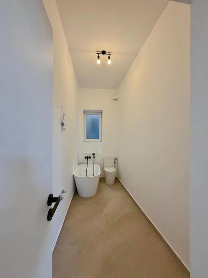 Apartament cu 3 camere semidecomandat în Bălcescu