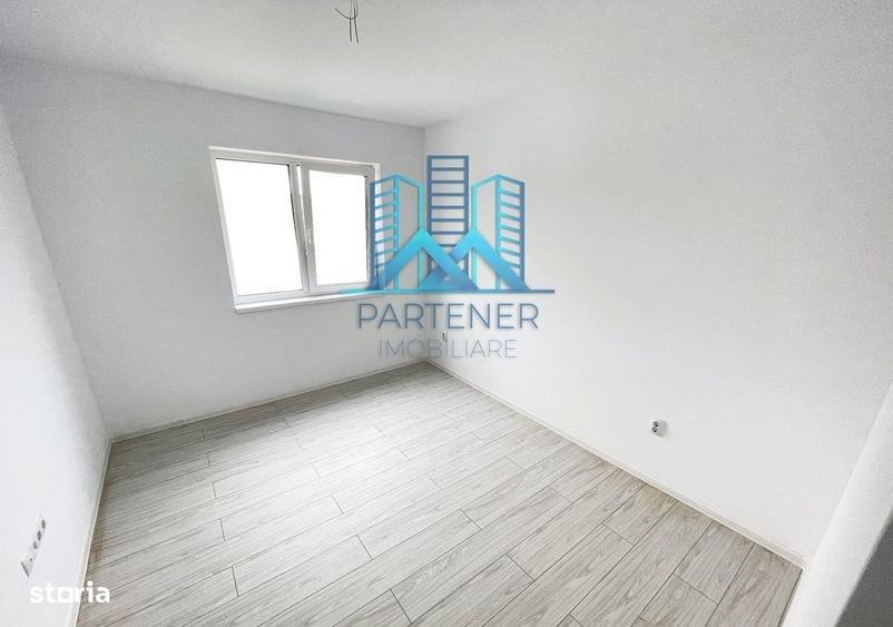 Apartament cu 4 camere în Rediu
