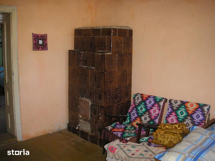 Casă cu 6 camere cu Teren 10400 Mp în Asuaju de Sus