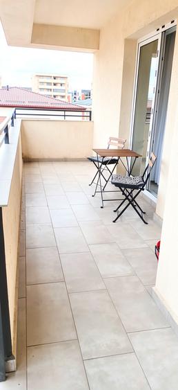 Apartament cu 2 camere decomandat în Berceni