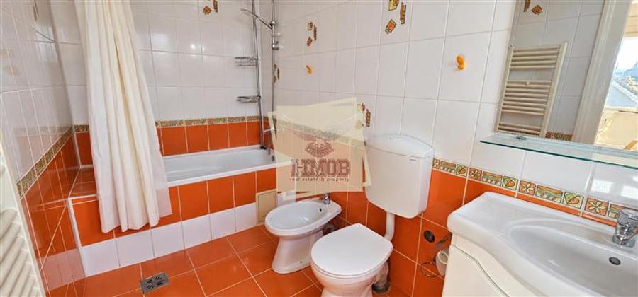 Apartament cu 4 camere circular, mobilat în Sub Arini