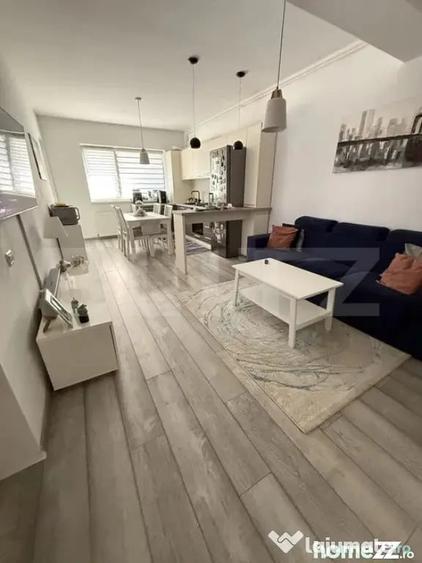 Apartament cu 3 camere decomandat în Rulmentul