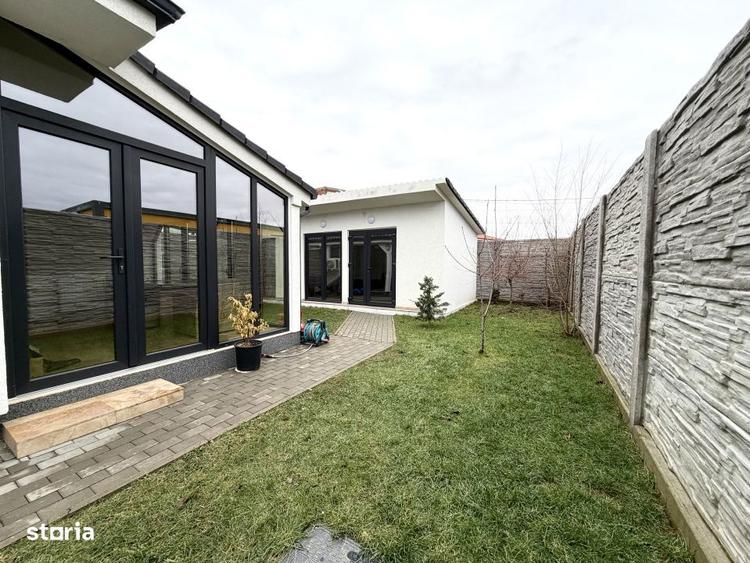 Casă cu 3 camere cu Teren 300 Mp în Ghiroda
