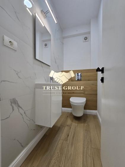 Apartament cu 3 camere decomandat în Polonă