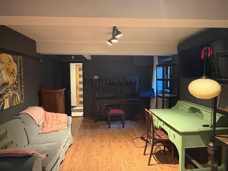 Apartament cu 2 camere decomandat în Aviatorilor
