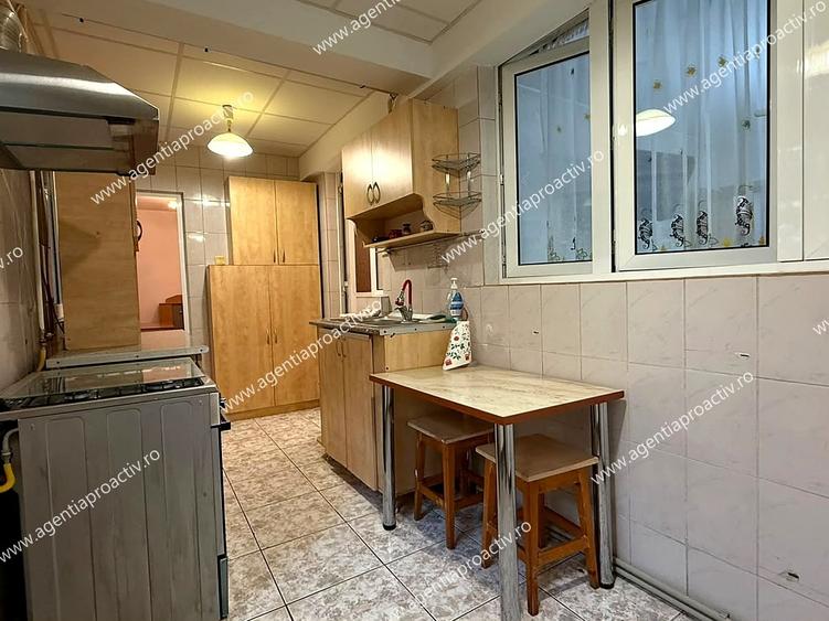 Apartament cu 3 camere decomandat în Ultracentral