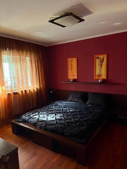 Apartament cu 3 camere decomandat, mobilat în Soarelui