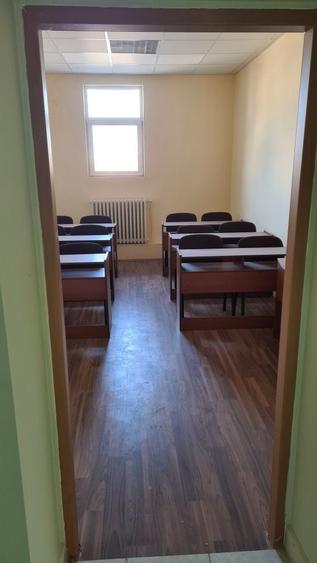Spațiu comercial, de 400 mp, în Central