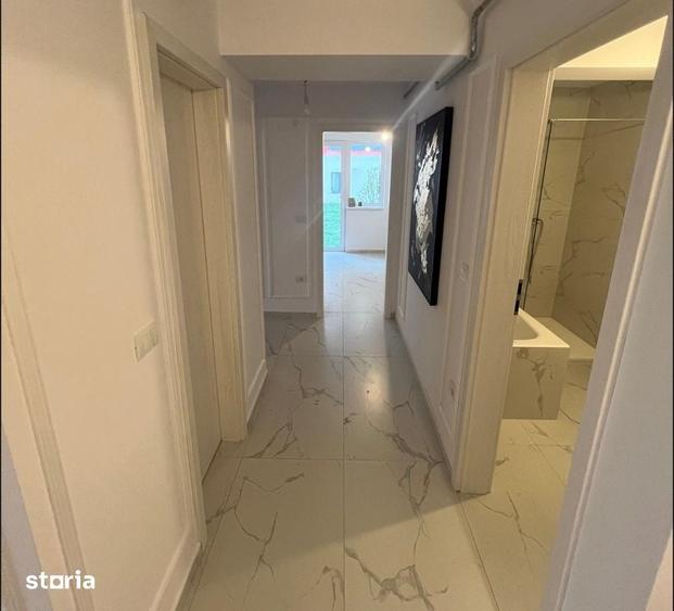 Apartament cu 3 camere decomandat în Bucium