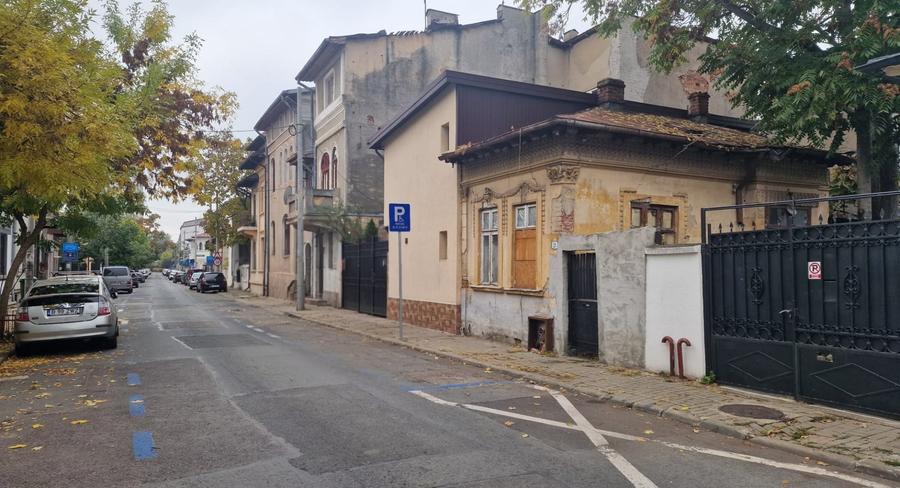 Casă individuală cu 2 camere cu Teren 65 Mp în Grivița