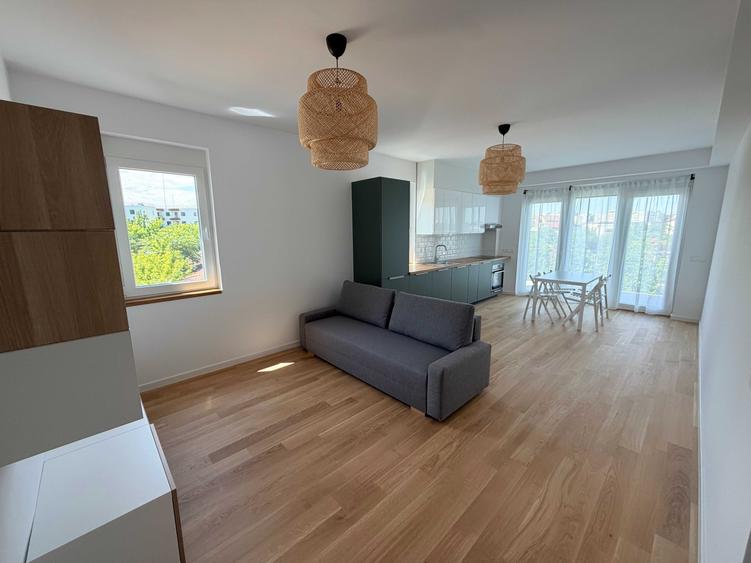 Apartament cu 2 camere decomandat în Doamna Ghica