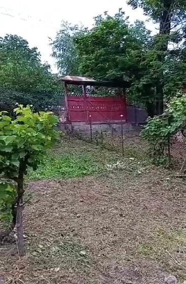 Casă cu Teren 1000 Mp în Muscel