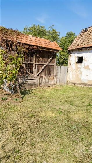 Casă cu 2 camere cu Teren 1597 Mp în Husasău de Tinca