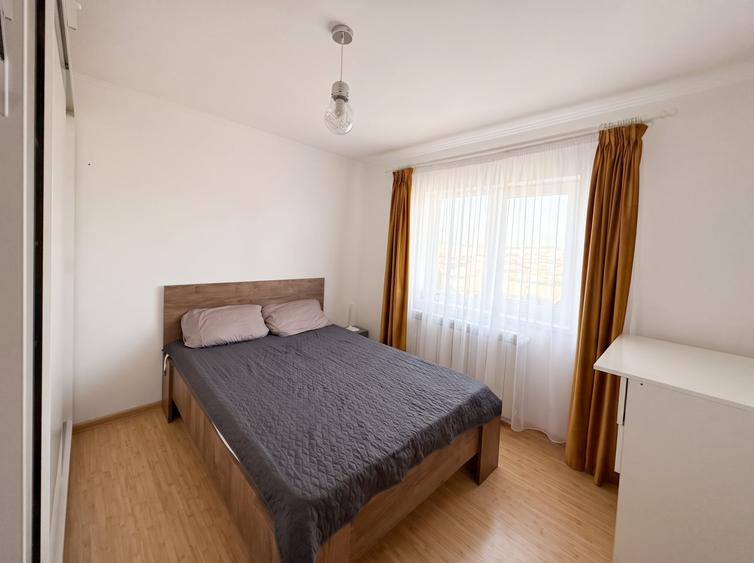 Apartament cu 2 camere semidecomandat, mobilat în Central