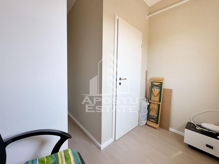Penthouse 3 camere de vanzare, 97mp utili + balcon -Giroc - 2