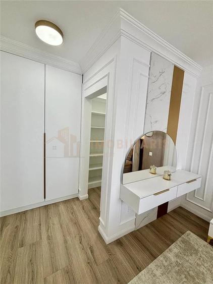 Apartament cu 3 camere în Independenței