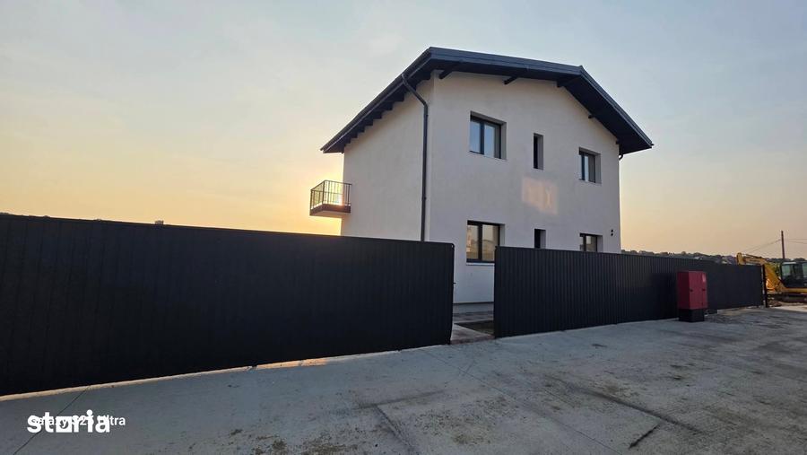 Casă cu 3 camere cu Teren 380 Mp în Bârnova
