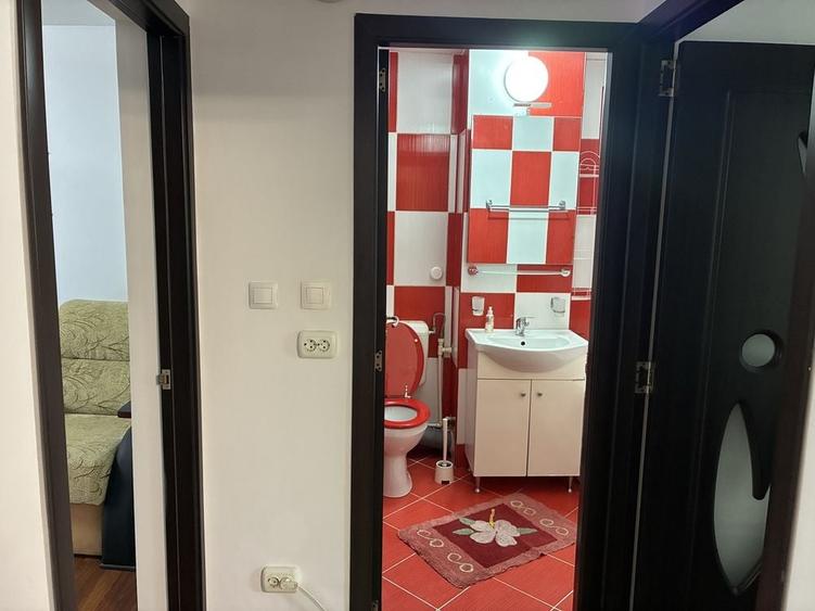 Apartament cu 2 camere decomandat în Exterior Vest