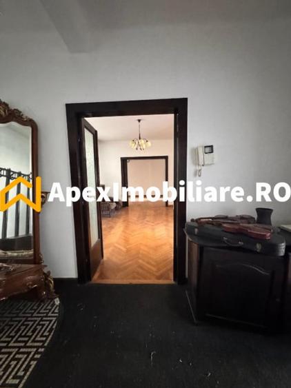 Apartament cu 3 camere decomandat în Cișmigiu