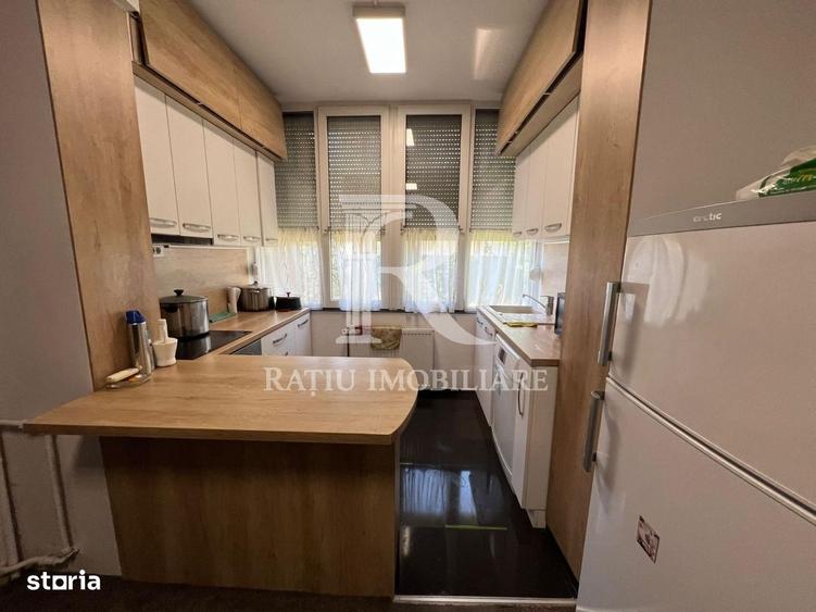 Apartament cu 4 camere în Central