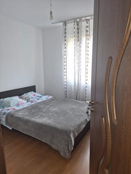 Apartament cu 2 camere semidecomandat în Giurgiului