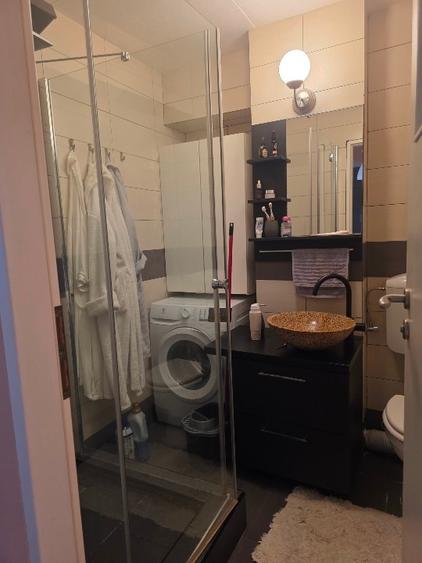 Apartament cu 2 camere decomandat, mobilat în Central