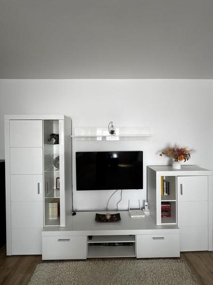 Apartament cu 3 camere decomandat în Turnișor
