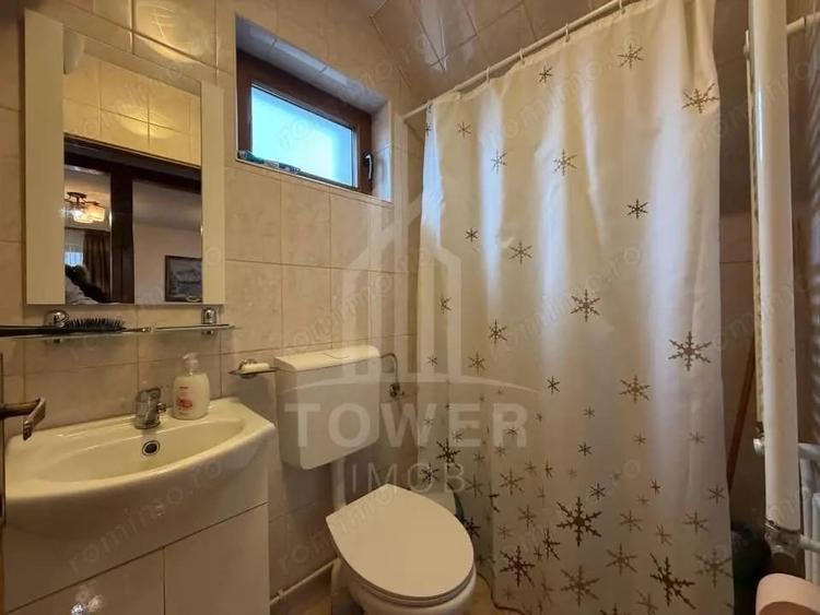 Casă cu Teren 500 Mp în Sadu