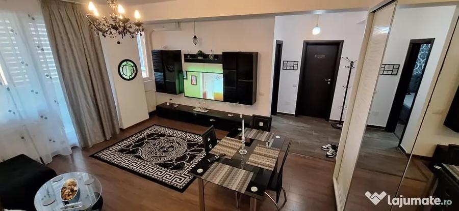 Apartament cu 2 camere semidecomandat în Roșu