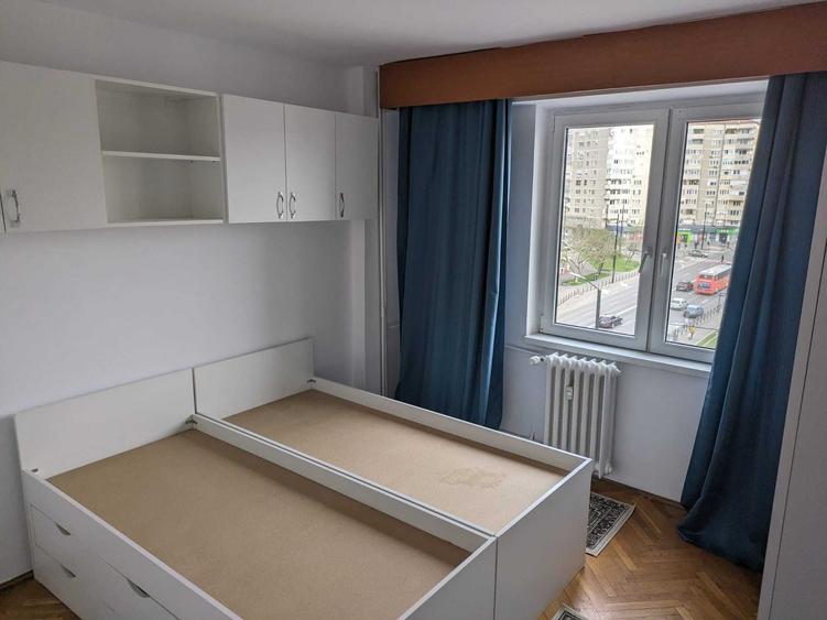Inchiriez apartament 4 camere zona Nufarul - 3