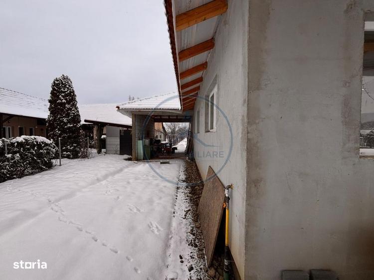 Casă cu 4 camere în Arcalia