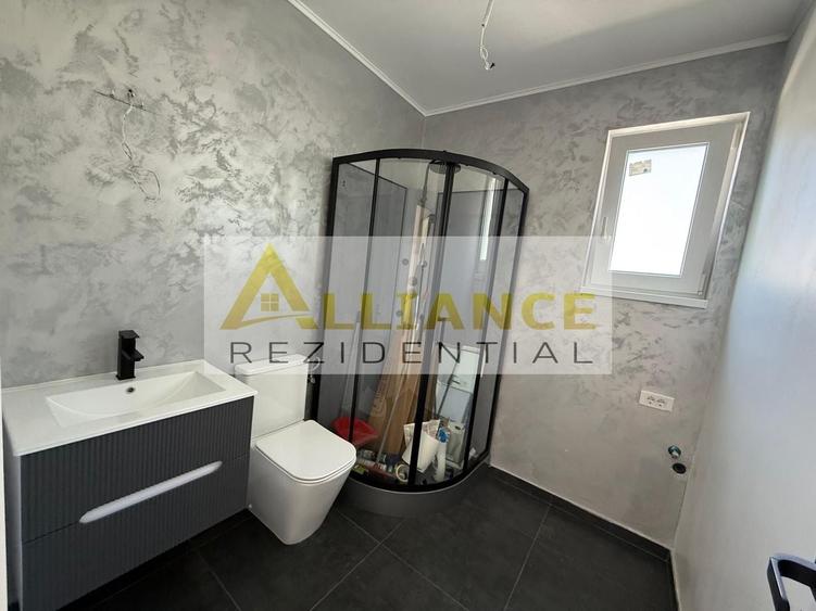 Casă individuală cu 4 camere cu Canalizare în Berceni