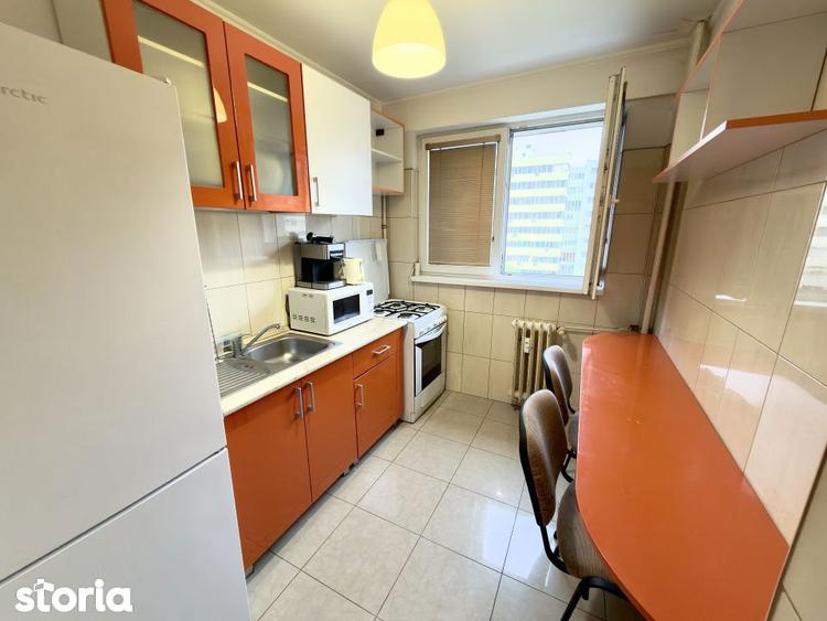 Apartament cu 2 camere decomandat, mobilat în Tei
